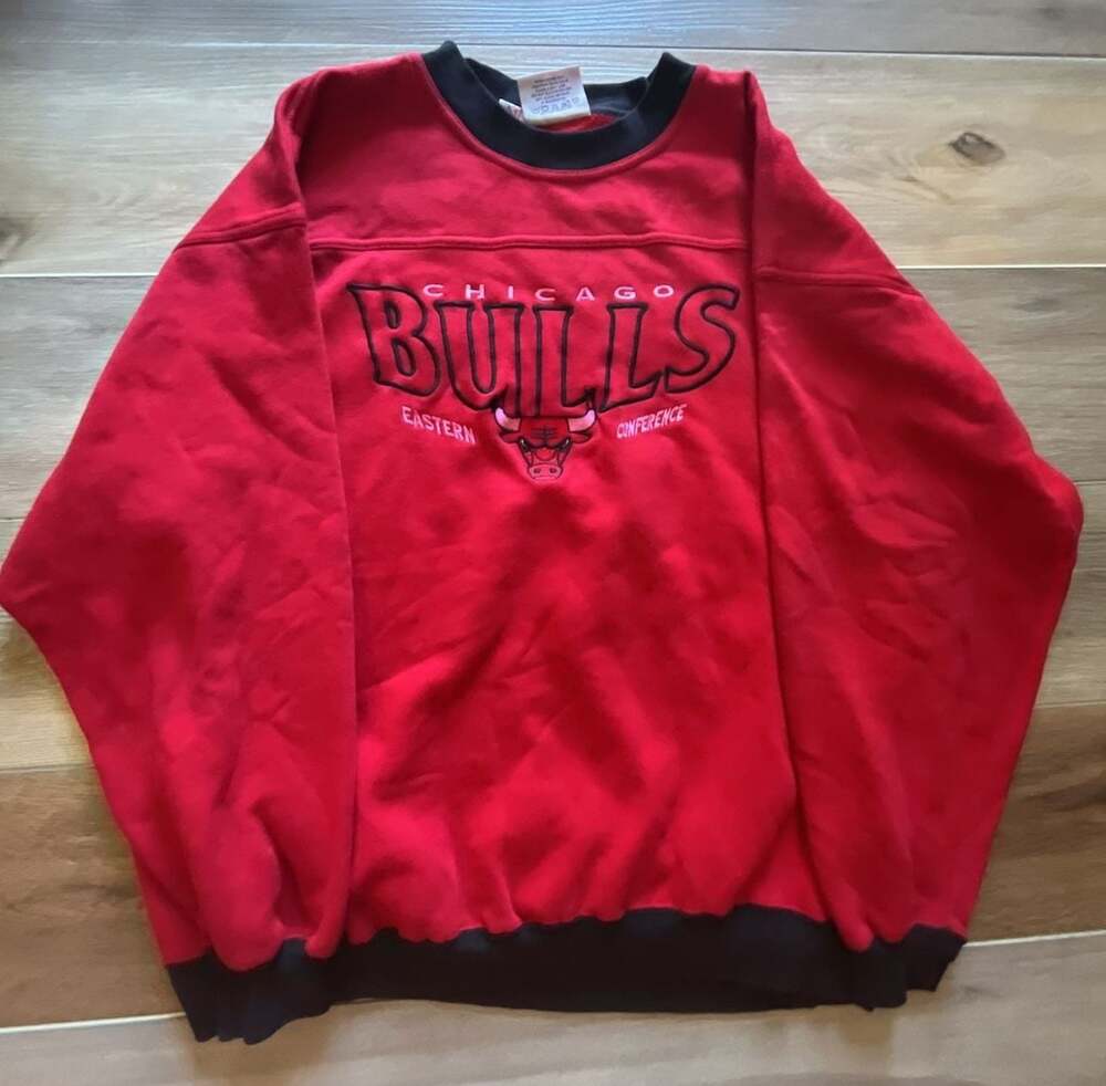 Vintage 90s Lee Sport Chicago Bulls NBA Big Spell Out Crewneck Sweatshirt